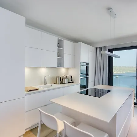 Designer 2br With Stunning Views In St Pauls By 360 Estates