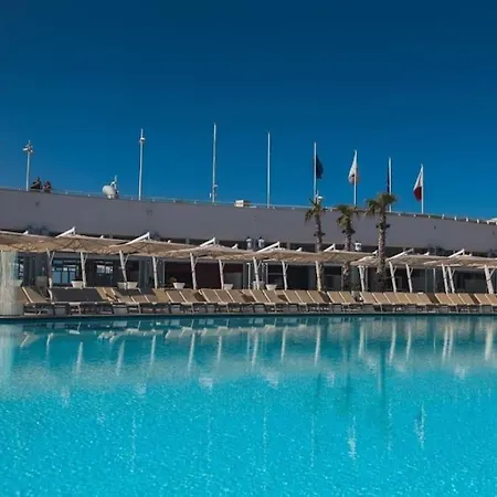 Apartament Designer 2br With Stunning Views In St Pauls By 360 Estates