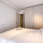 Designer 2br With Stunning Views In St Pauls By 360 Estates 아파트 세인트폴스베이